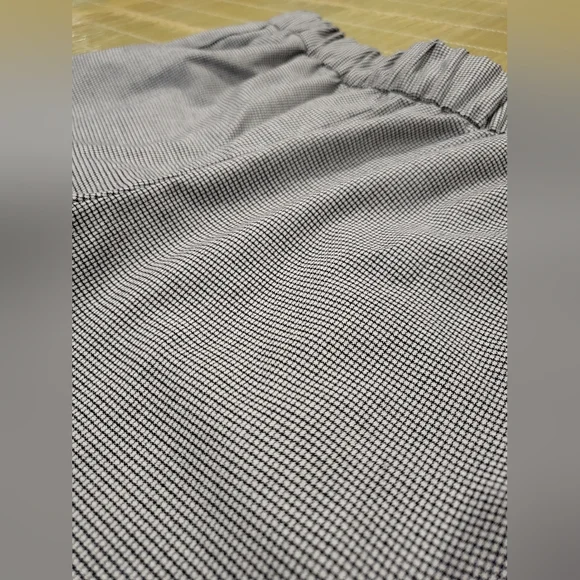 Banana Republic Small Black White Tattersall Plaid Pants - Picture 9 of 9